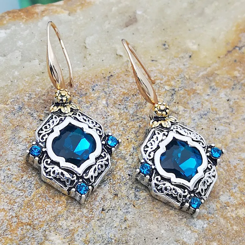

Classic Ethnic Palace Style Rhombus Inlaid Blue Crystal Rhinestone Dangle Earrings Engraving Geometric Pattern for Women Jewelry