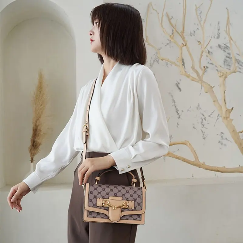 Женская сумка 2020 модная женская через плечо из искусственной кожи с замком Новые