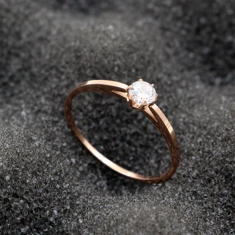 Кольцо Love Jewelry из титановой стали кольцо цвета розового золота с фианитами и