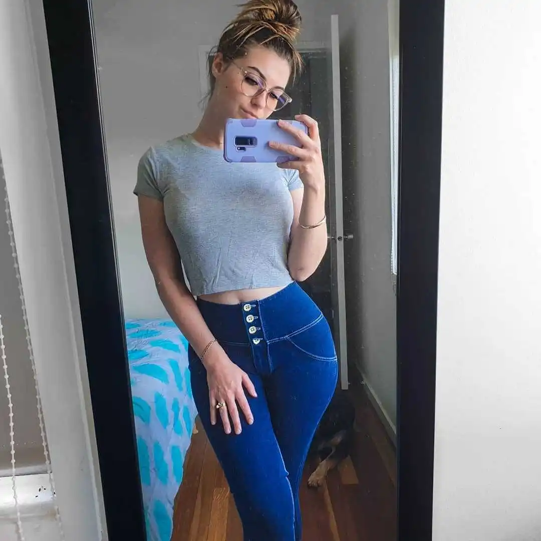 

Hot Sale 2021 new yoga trousers women running fitness pants high waist honey hip net red fitness pants beautiful hip trousers