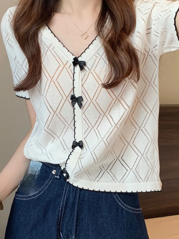 

Woman Tshirts Korean Sweet Bow Summer New Female Tees Fashion Casual Loose Short Sleeve Solid V-Neck Femme Tops 2021 S0224