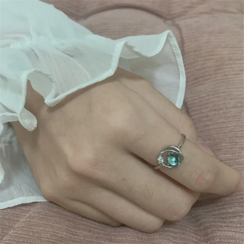 Новая коллекция изящных романтических регулируемых колец с голубыми планетами и