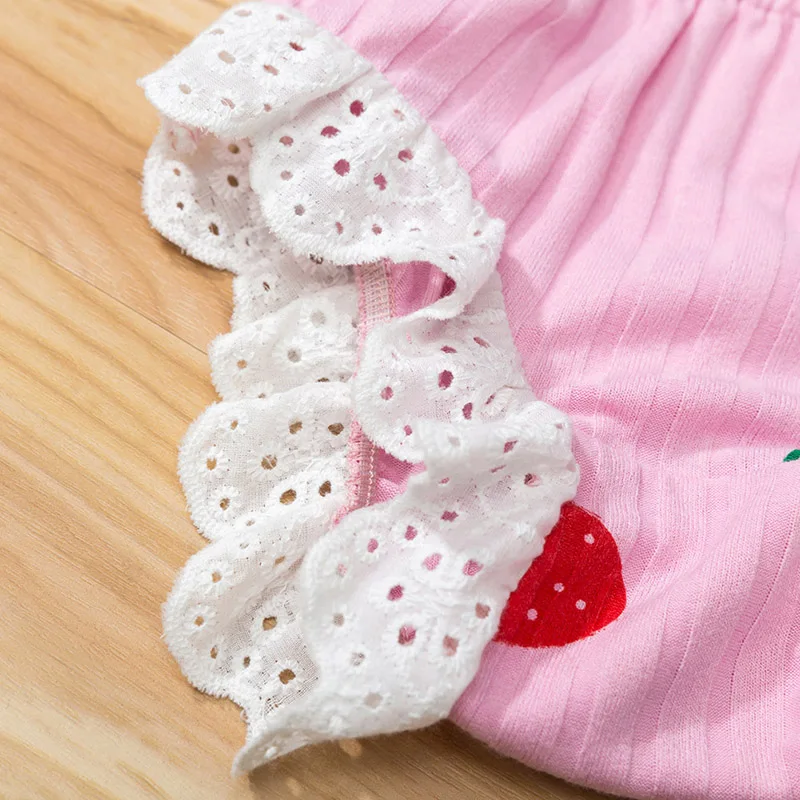 

Newborn Baby Girls Summer Clothes Set Bow Strawberry Print Sleeveless Top + Briefs Shorts Infant Outfit Clothing Set