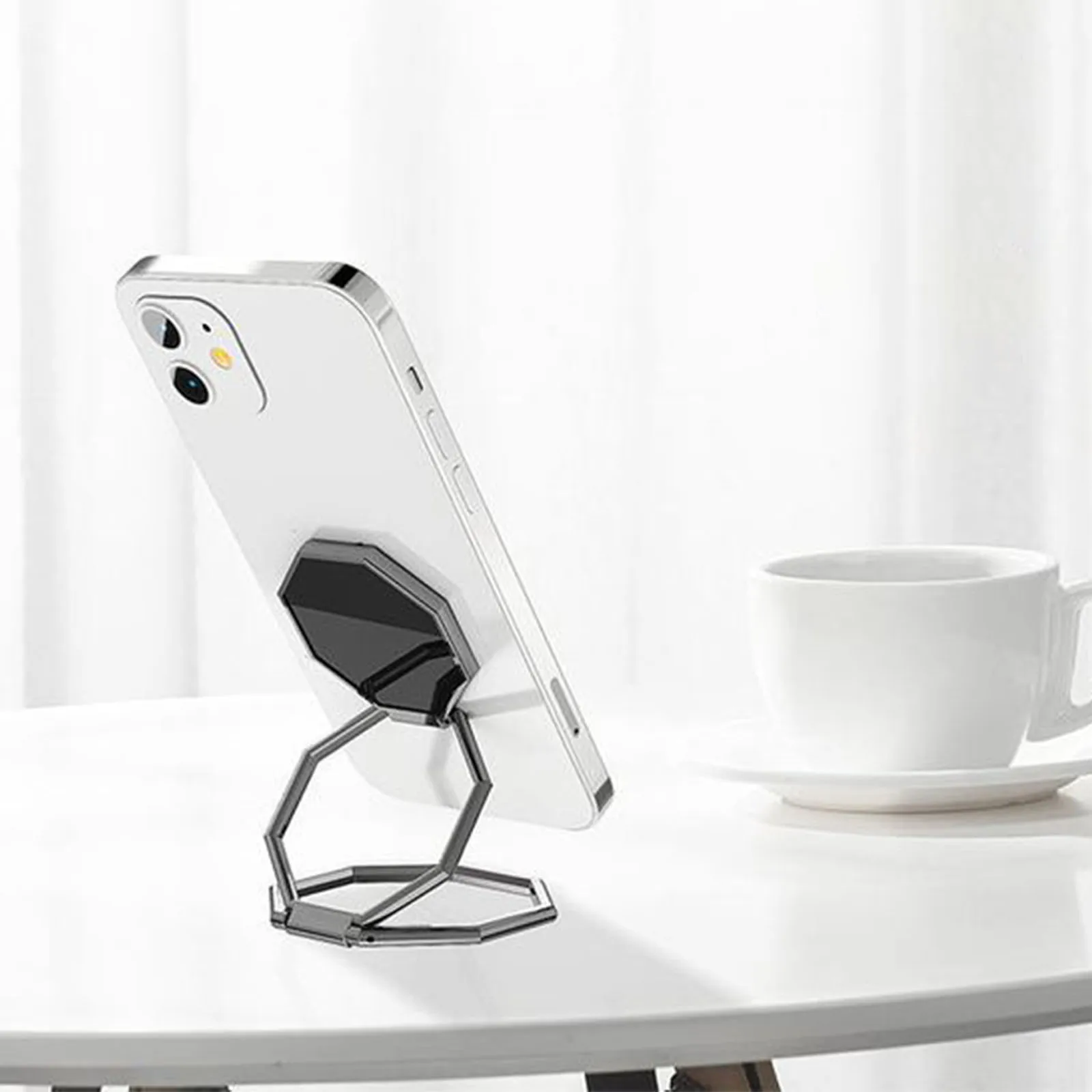 

Universal Metal Ring Phone Holder Car Magnetic Bracket Rotatable Folding Portable Paste Type Tablet Phone Bracket Stand