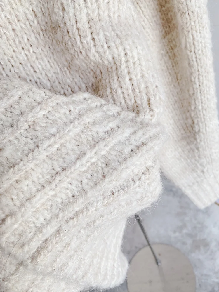 

2020 Spring and Autumn New Round Neck Long Sleeve Pullover Sweater Loose and Versatile Temperament Sweater Women