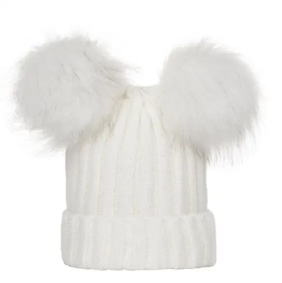 Детская вязаная шапка с двумя меховыми помпонами подарок на день рождения | Дом и
