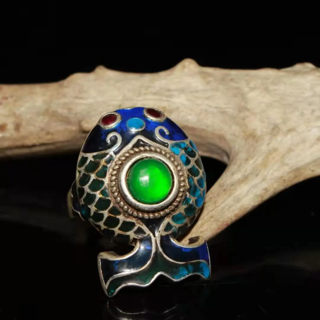 

Collection Chinese old Tibetan silver roasted colored fish statue inlaid with green stone jade ring ornaments