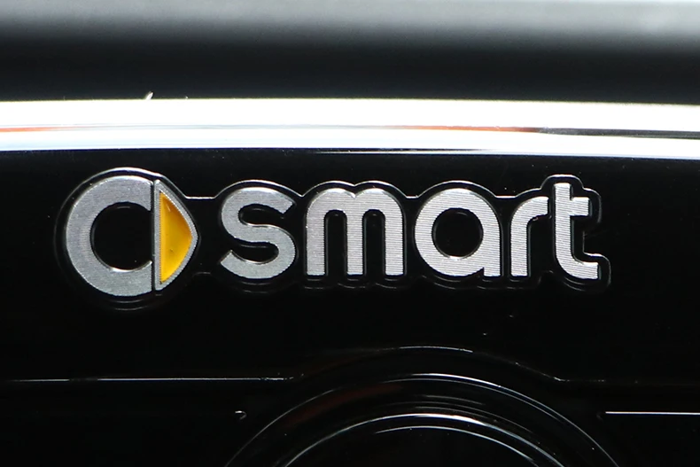 Наклейка на руль для автомобиля, украшение для Mercedes Smart 453 451 450 fortwo forfour, логотип из алюминиевого сплава, украшение