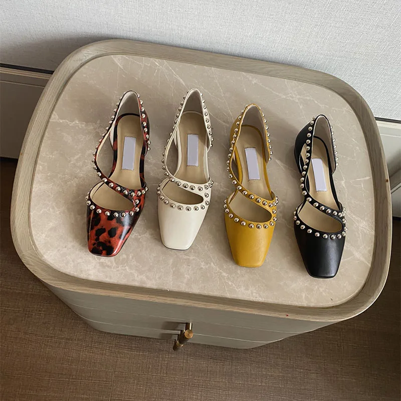 

Spring and summer Baotou half slippers ladies fashion sheepskin pointed toe flat mules pearl rivet square toe flat shoes