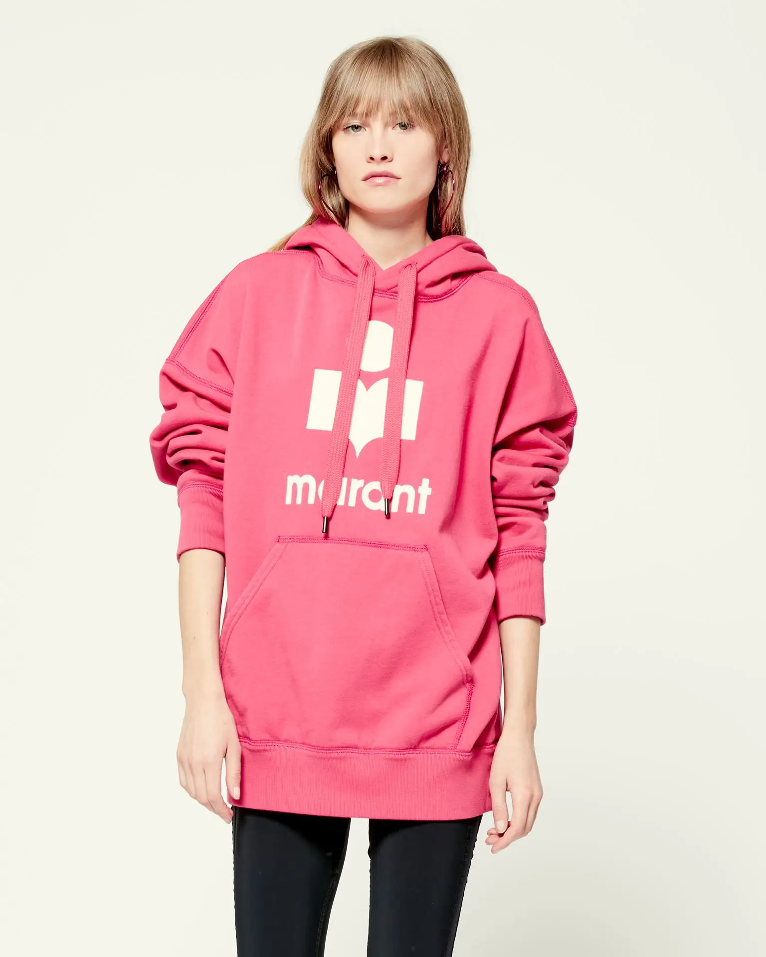 

Hoodies & Sweatshirts