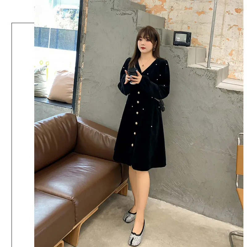 

Large Size Women's Winter New Korean Style V-neck Plump Girls Temperament Long Sleeve Elegant Beaded Button Little Black Dress