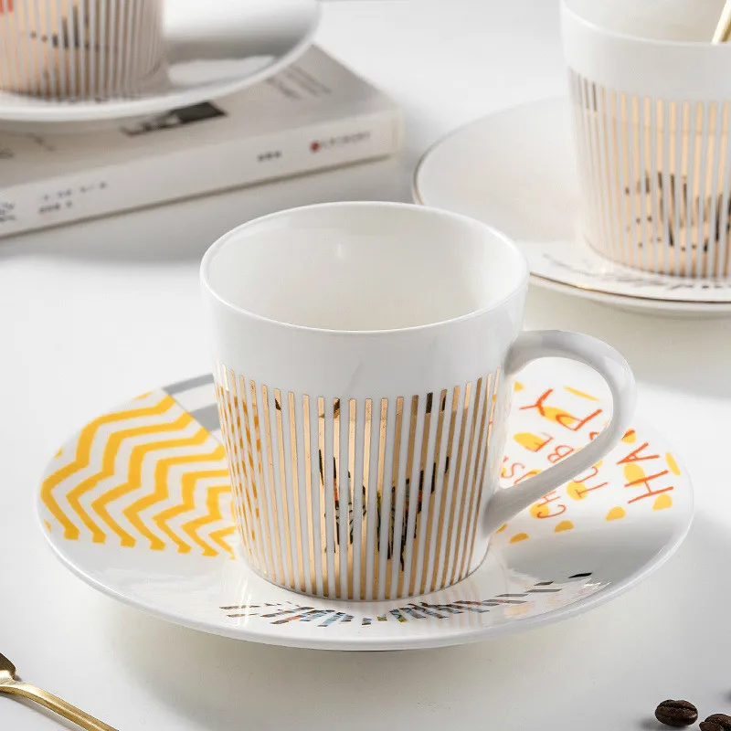 

New Dynamic mirror reflection Cup Mug 250~300ml Home Drinkware creative Ceramic Anamorphic Cup Coffee Tea set Interesting gift