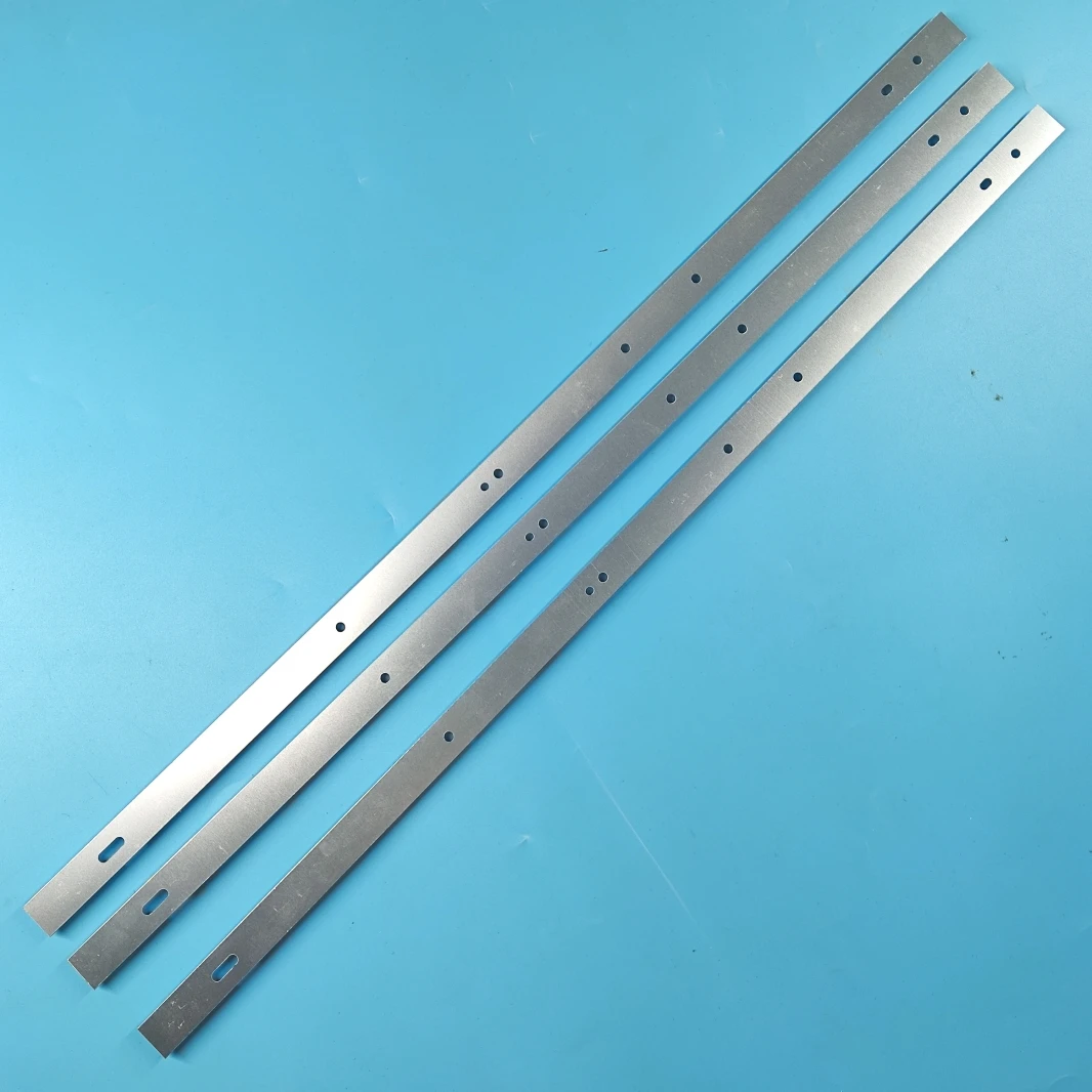 

3 PCS LED Backlight strip For H32B3100E CX315DLEDM 303CX320035 180.DT0-32D700-0H HL-00320A28-1001S-01 A0 ZDCX32D10-ZC21F-01 02