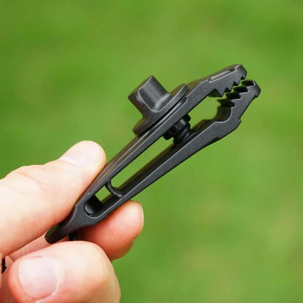 

8pcs Plastic Tent Clip Outdoor Camping Tent Alligator Clip Pull Point Hook Buckle Clamp Awnings Tent Pull Point Clip
