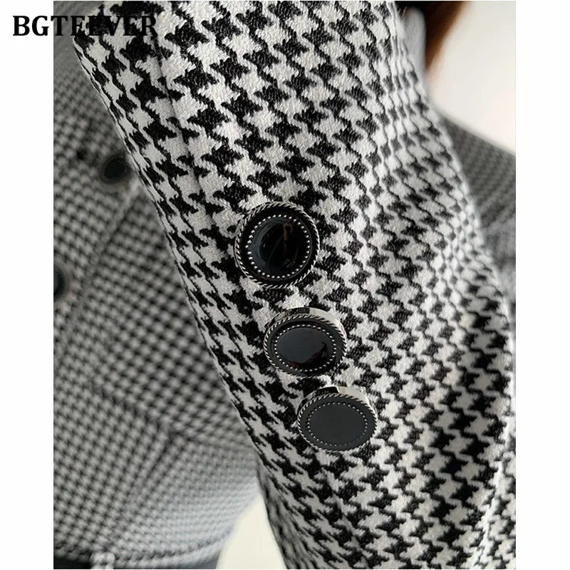 

BGTEEVER Office Wear Turn-down Collar Belted Women Jumpsuit 2021 Summer Spring Plaid Full Sleeve Straight Pant Playsuit Overall