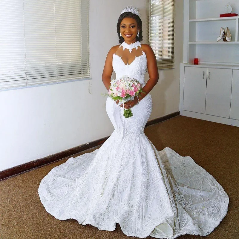 

2021 African White Lace Appliques Halter Neck Illusion Mermaid Wedding Dress Plus Size Zipper Bridal Gowns Vestido De Noiva