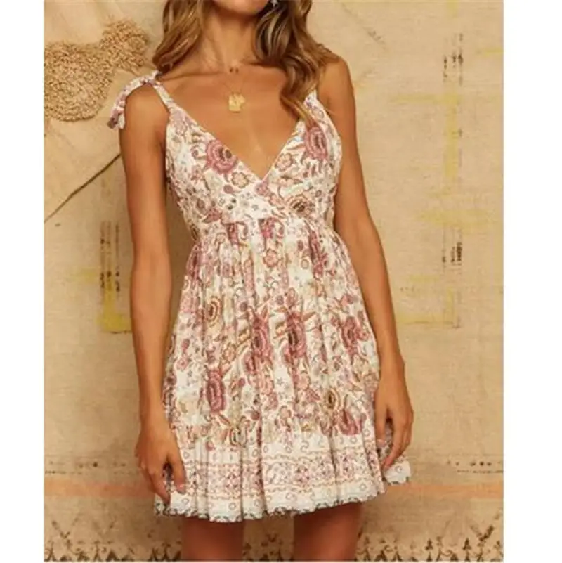 

Мини-платье в стиле бохо с цветочным принтом, пляжный праздничный сарафан, модное плиссированное платье на бретелях-спагетти с V-образным вы...