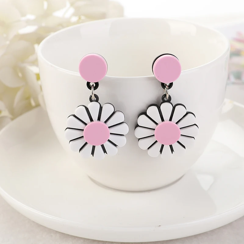 

1Pair Stud Earrings Flatback Acrylic Flower Jewelry Daisy Shape Crafts for Women Children