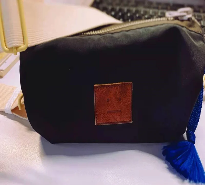 

2021 качественная модная роскошная дизайнерская Классическая Брендовая женская мужская повседневная сумка-цилиндр на одно плечо A3 с улыбающ...