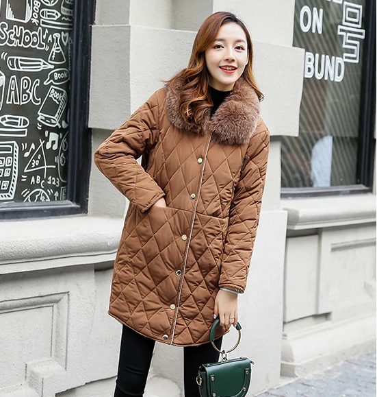 Зимнее женское пальто на утином пуху с воротником из натурального Лисьего меха