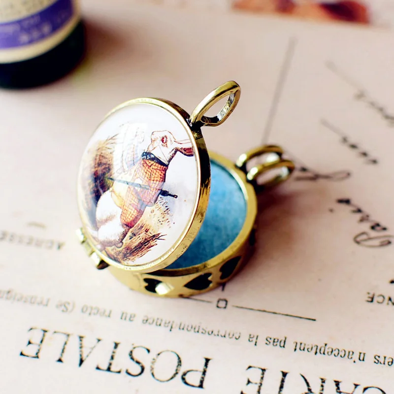 

80CM Necklace Fashion Cute Rabbit Essential Scented Oil Box Pendant Necklace Gift Jewelry