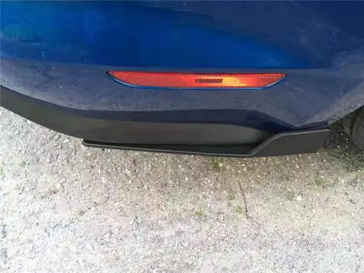 Для Ford Mustang боковая надрезаемая подкладка, abs боковая юбка обернута вокруг небольшого угла