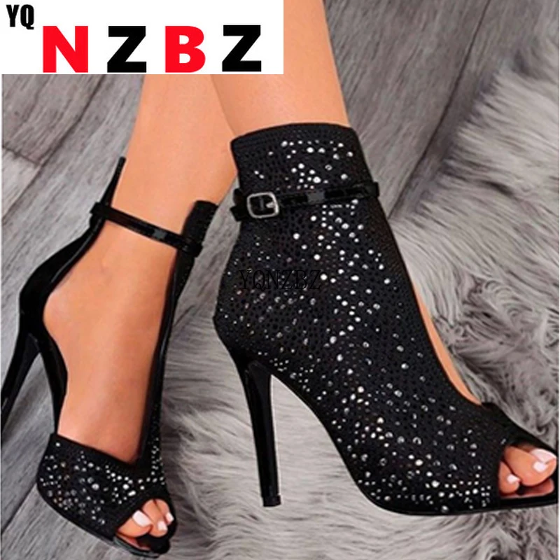 

YQNZBZ, новинка 2021 года, женские прозрачные туфли-лодочки с ремешком на пятке и пряжкой со стразами, женские босоножки, обувь для вечеринки, Раз...