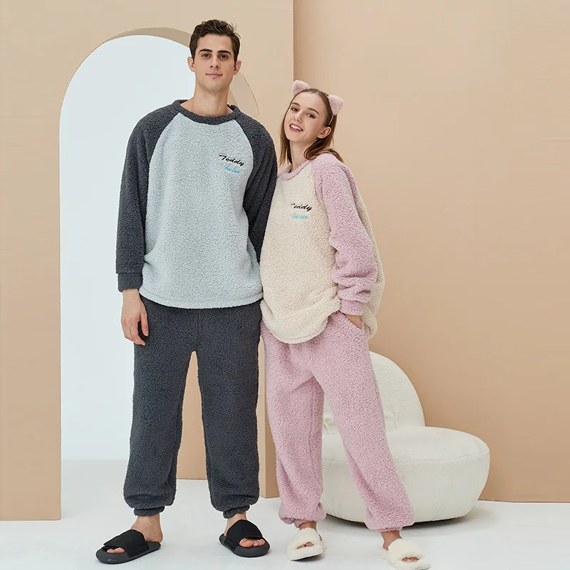 

Фланелевая утепленная теплая Пижама для пар, Зимняя Новая повседневная пижама из 2 предметов, Свободная Домашняя одежда с принтом для влюбл...