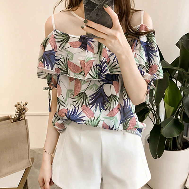 Летняя женская шифоновая блузка с рюшами рубашки коротким рукавом и вырезом