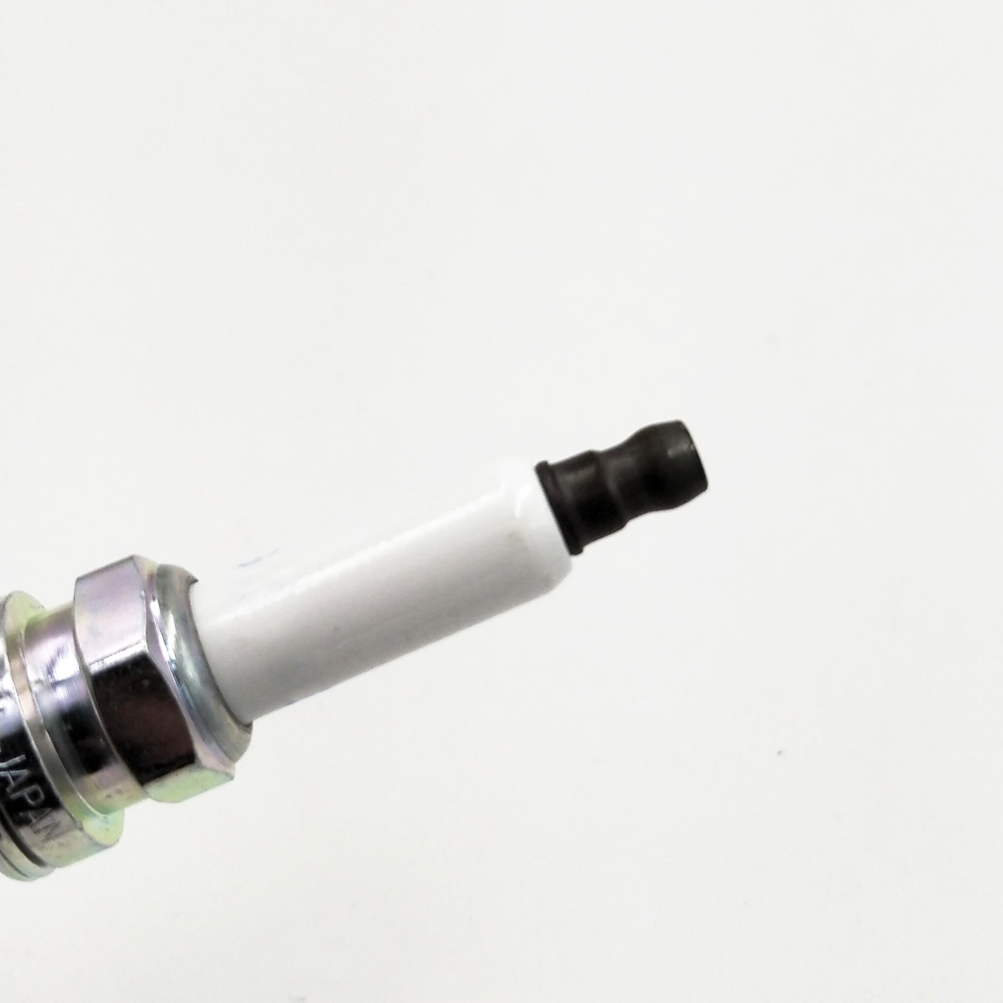 4 шт./лот FR7KPP332 12122158252 IZFR6H11 иридиевая Свеча зажигания для BMW E53 E60 E63 E64 E65 E66 E87 120i N46 12 2