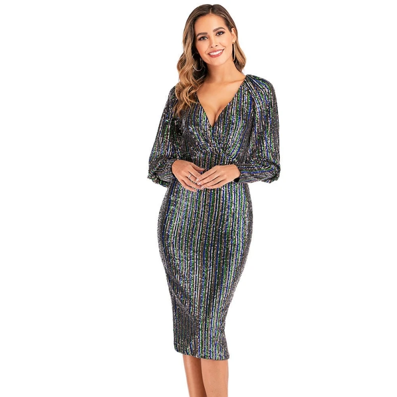 Женское платье средней длины классическое в африканском стиле расшитое