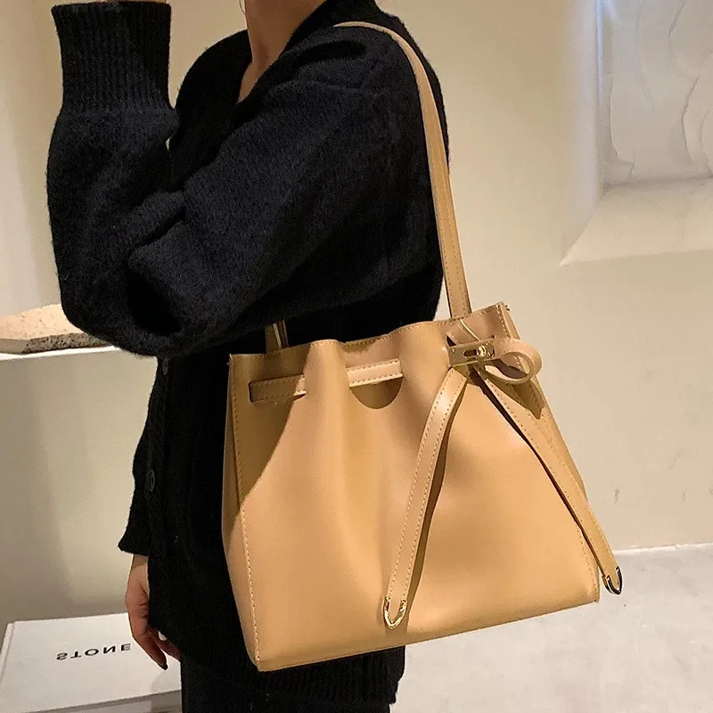 

Luxury Women Handbags and purses Designer Ladies Drawstring Bucket Shoulder Bags High Quality Pu Leather Travel composite Bag