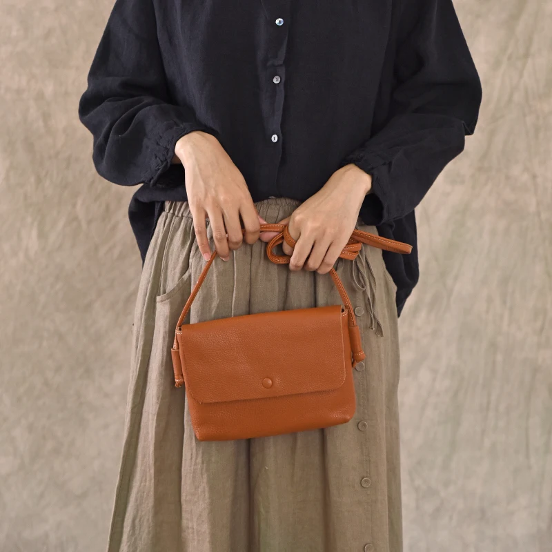 Сумки через плечо из мягкой натуральной кожи сумки коровьей маленькая