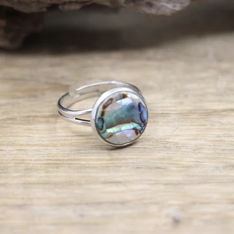 Кольцо из натуральной ракушки Пауа, серебристое круглое Радужное/желтое/белое кольцо с изменяемым размером, женские модные летние украшения, QC4061