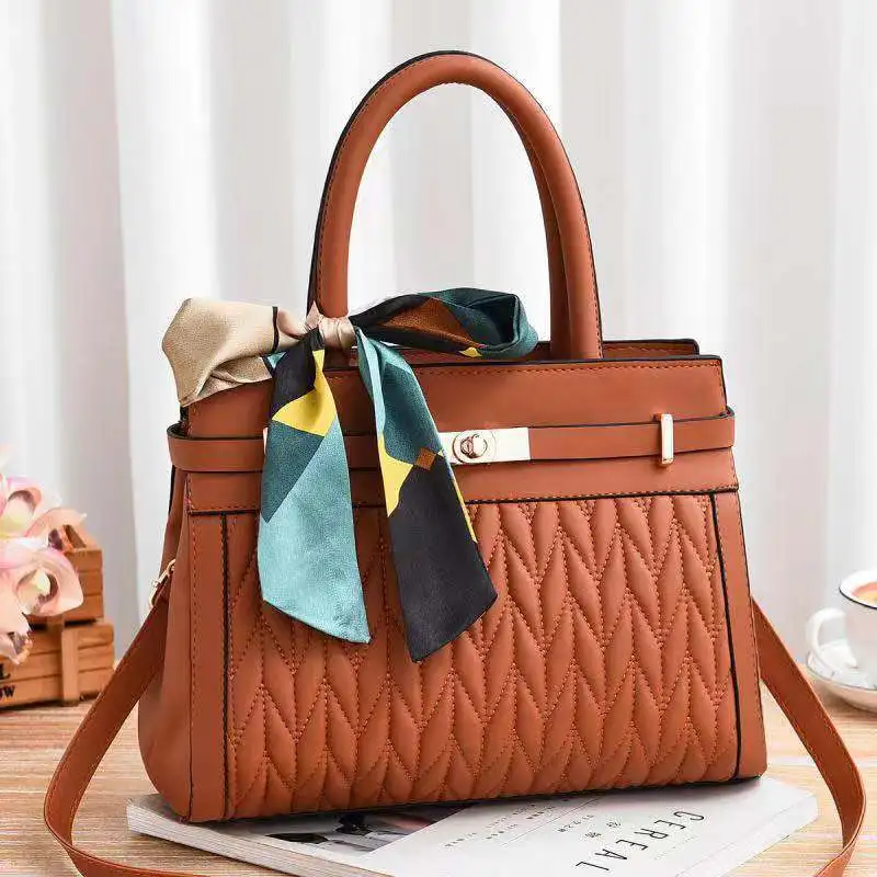 

Bag 2021 autumn and winter new Korean elegant Lingge portable one shoulder messenger bag for women
