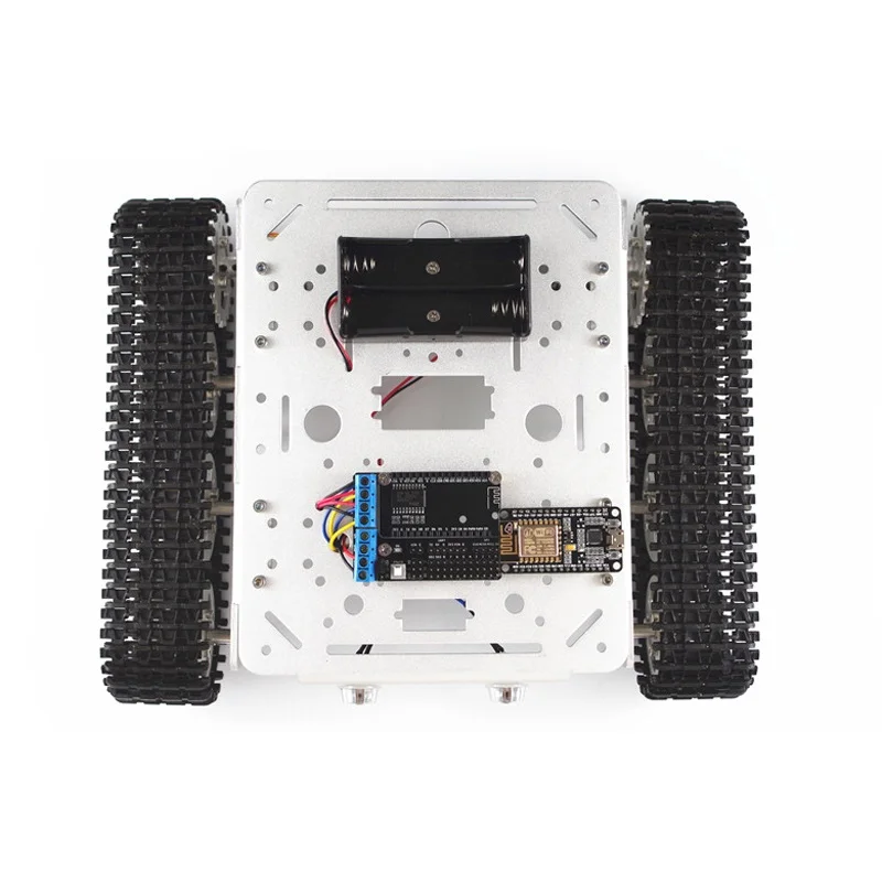 Беспроводное шасси для танка управляемое приложением телефонов на базе Android и iOS