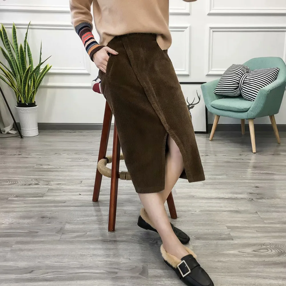 

2021 Autumn And Winter Straight Skirt Slit Retro Solid Color Casual With Pocket Corduroy Mid Long Skirts For Women High Waist
