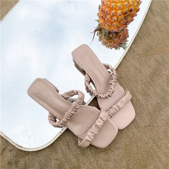 

Shoes Women Slippers Summer Rubber Flip Flops Low Square heel Slides Pantofle Soft Hawaiian Block 2021 Basic Hoof Heels Rome PU