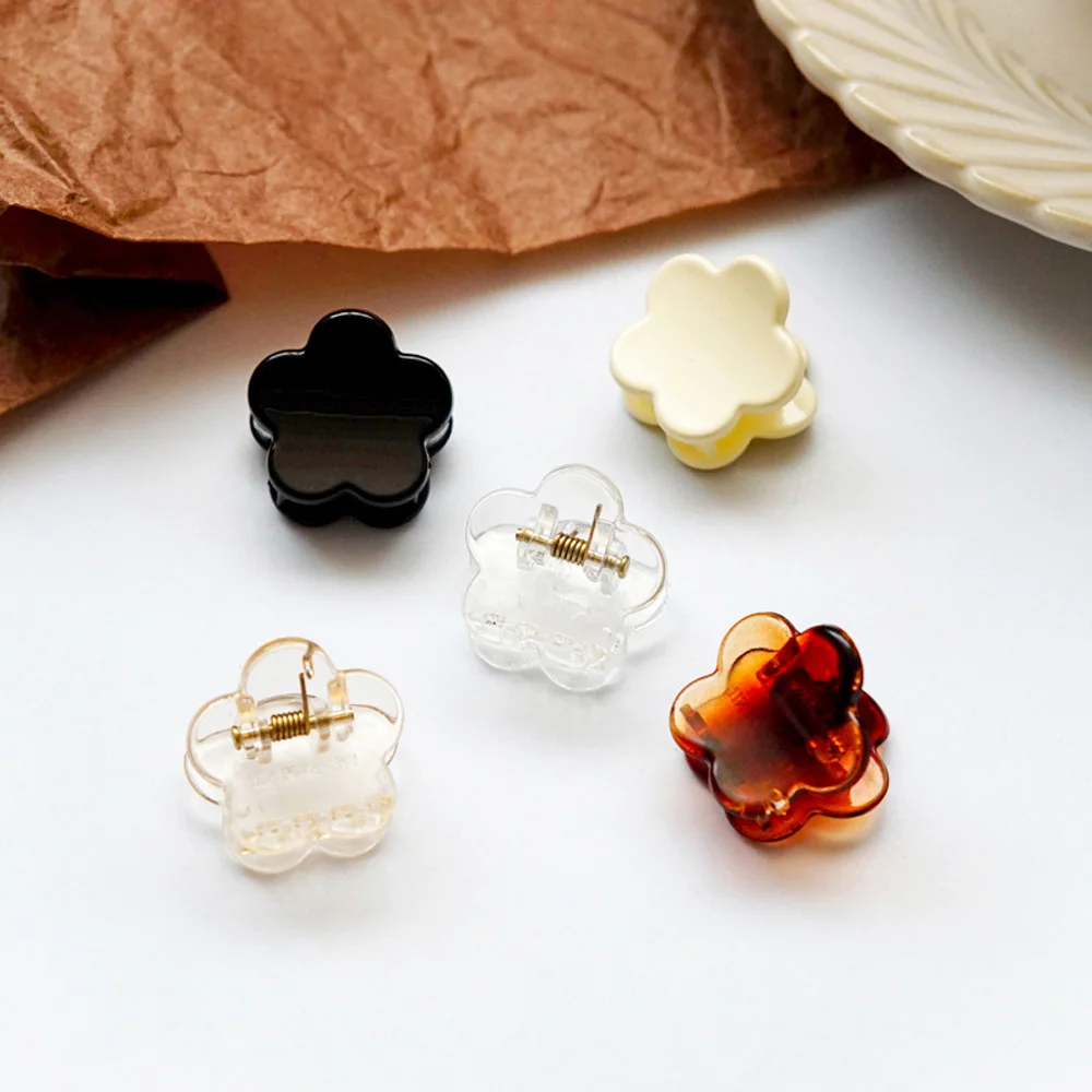 Симпатичные и милые заколки для волос из смолы с маленьким цветком медведем