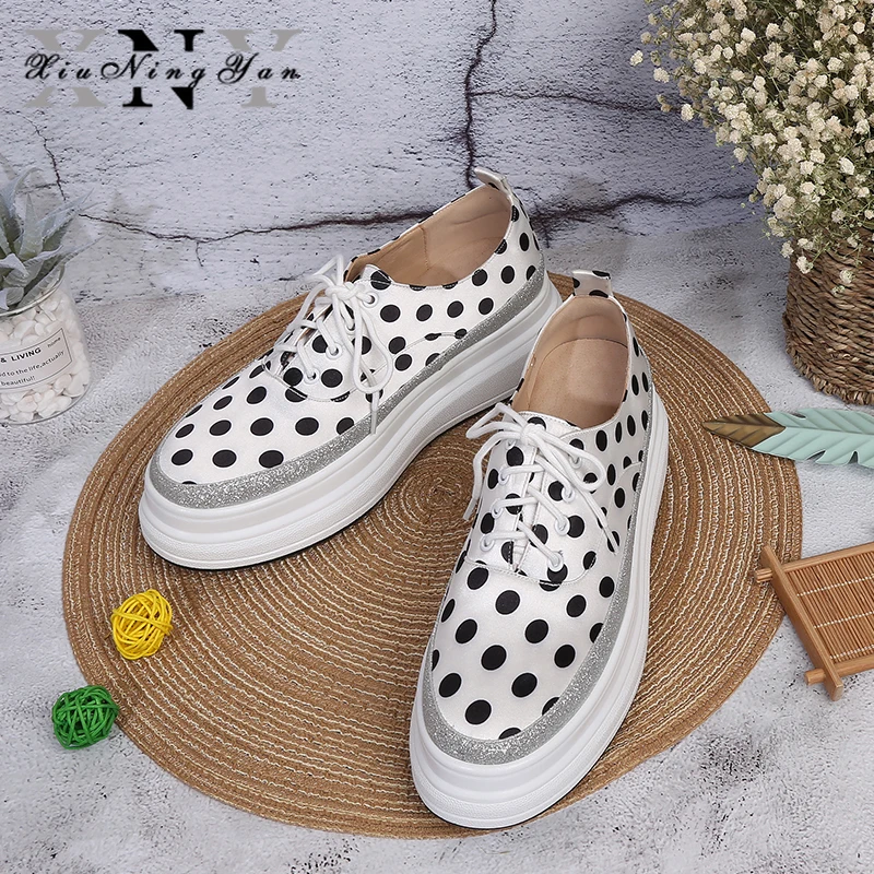 Женская обувь на плоской подошве сезон весна-осень Модные женские кроссовки из