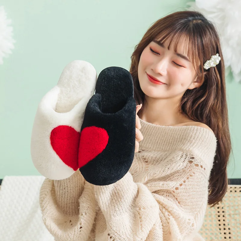 Women Indoor Slippers Warm Plush Home Slipper Couples Autumn Winter Love Heart Shoes Women House Flat Floor Soft Bedroom Shoes