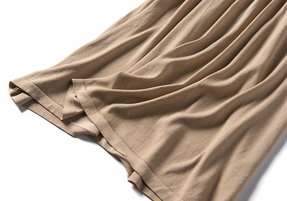 Качественные летние платья из вискозы с отложным воротником однотонные вязаные