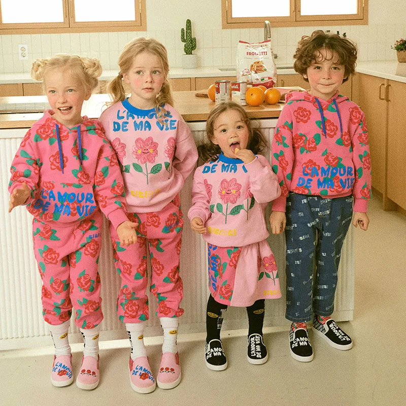 Весенний костюм для мальчиков и девочек корейский стиль 2021 свитер с мультяшным