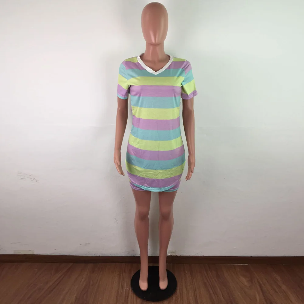 

Rainbow Striped Print Two Piece Set Women's Costumes V Neck Short Sleeve Loose T Shirt Biker Short With Mask Plus Size Tracksuit