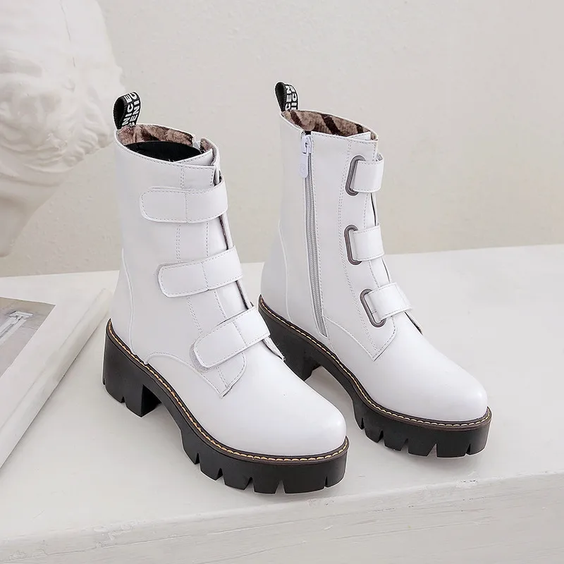 Женские байкерские ботинки YMECHIC черные белые в готическом стиле на высоком