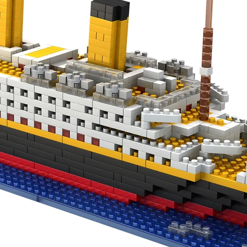 

1860Pcs Mini Bricks Model Titanic Cruise Ship Model Boat DIY Diamond Building Blocks Bricks Kit Children Kids Toys Sale Price