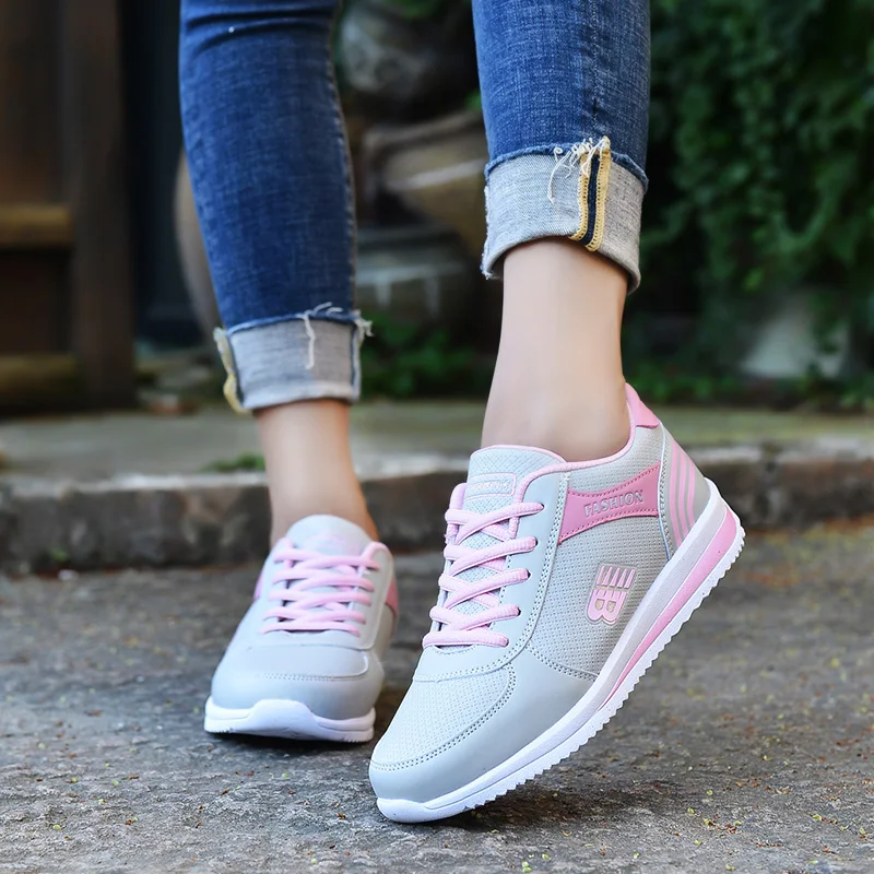 Женская теннисная обувь Горячая Распродажа мягкая удобная спортивная для