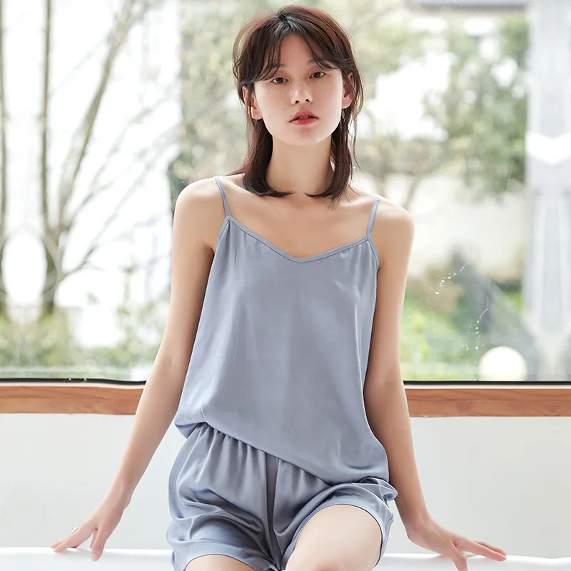 

2021 Sling vest thin family milk silk dress women's suit 200 pounds fat can wear