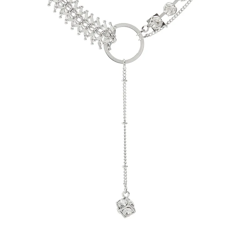 

Sweet and cool personality exaggerated stitching metal chain flashing diamond necklace women's short temperament neckwear trendy