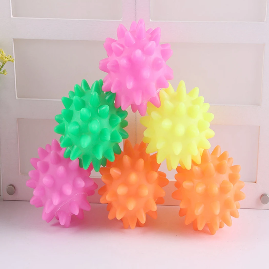 

1PCS Random Color Dog Squeaky Toy Interactive Small Ball Pet Chew Toy Dog Bite Toy Small Ball Toy Dog Bite Sound Toy Dorakitten